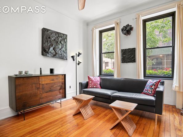 223 West 21st Street 1M, New York NY 10011