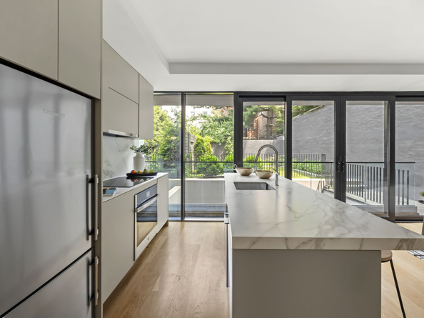 153 Green Street 1B, Brooklyn NY 11222