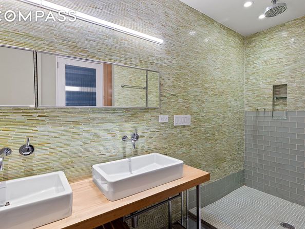 198 6th Avenue, New York NY 10013