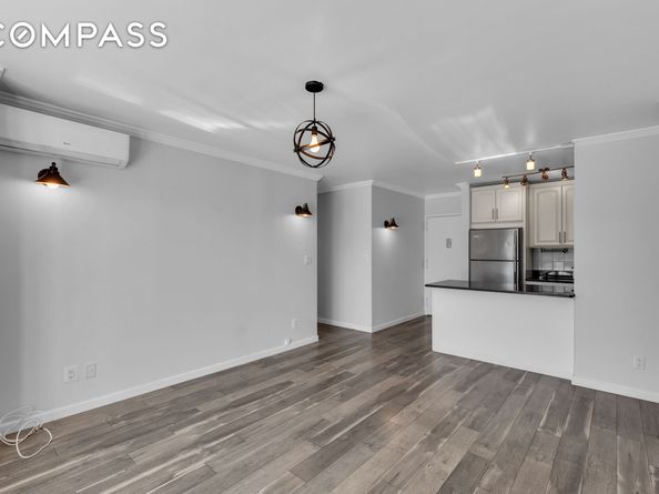 25-40 Shore Boulevard 2F, Queens NY 11102