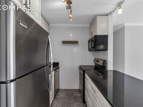 25-40 Shore Boulevard 2F, Queens NY 11102