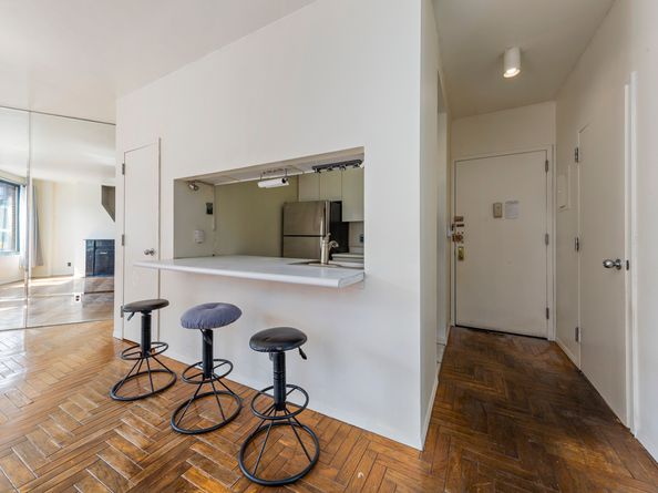 22 Perry Street 2B, New York NY 10014