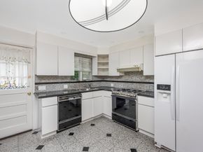 89-04 Doran Avenue, Queens NY 11385