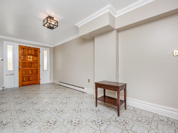 89-04 Doran Avenue, Queens NY 11385