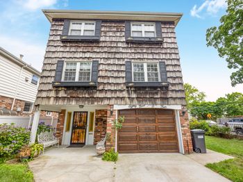 89-04 Doran Avenue