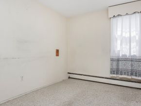 89-04 Doran Avenue, Queens NY 11385