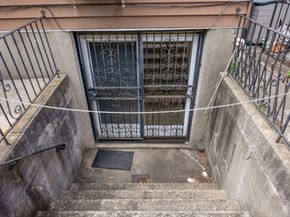 89-04 Doran Avenue, Queens NY 11385