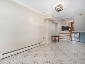 89-04 Doran Avenue, Queens NY 11385