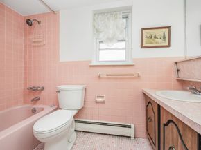 89-04 Doran Avenue, Queens NY 11385