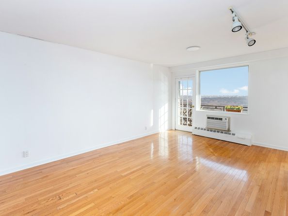 5800 Arlington Avenue 9H, Bronx NY 10471