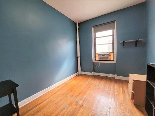 21-58 35th Street 5B, Queens NY 11105