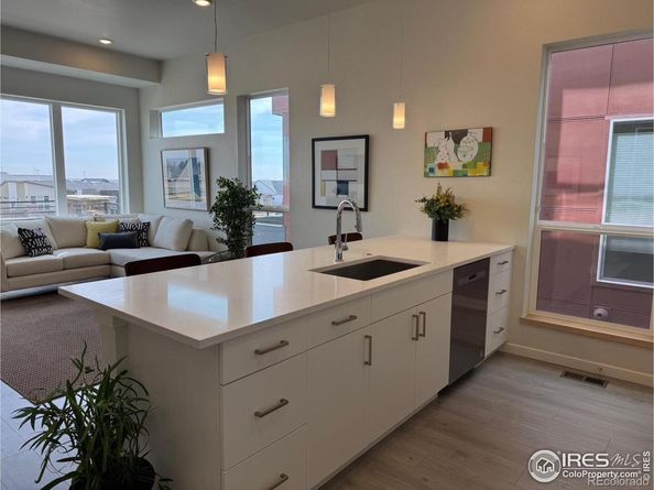 733 Kubat Lane B, Longmont CO 80503