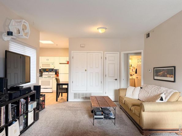 50 19th Avenue 68, Longmont CO 80501