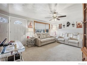 8 Elizabeth Court, Longmont CO 80501