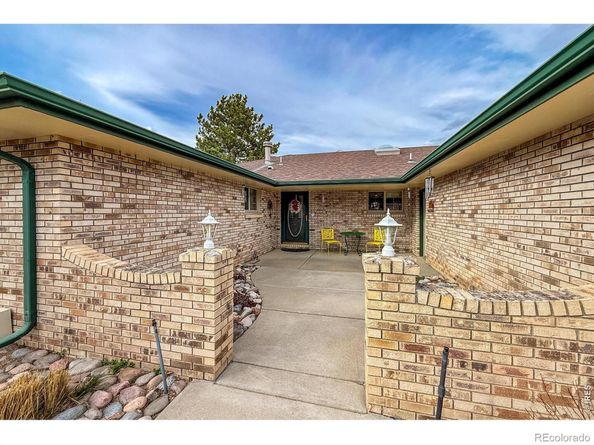 2806 Lake Park Way, Longmont CO 80503