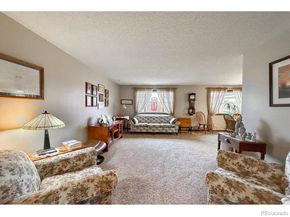 2806 Lake Park Way, Longmont CO 80503
