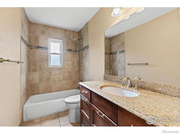 1170 Racine Street, Aurora CO 80011