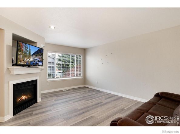 1419 Red Mountain Drive 15, Longmont CO 80504