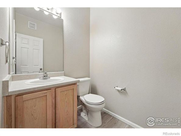 5255 Memphis Street 312, Denver CO 80239