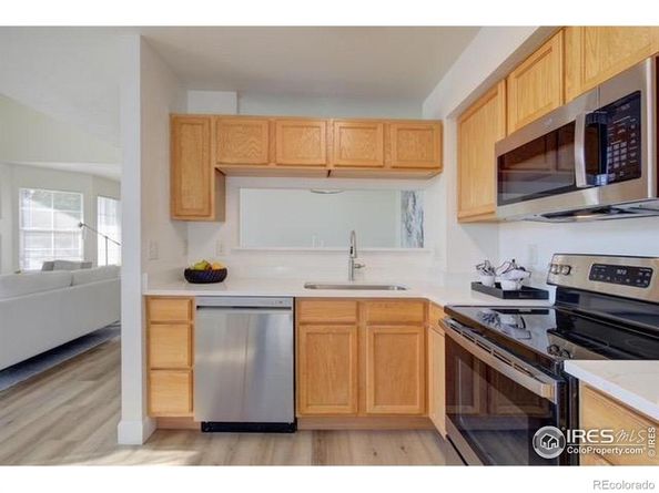 805 Summer Hawk Drive 27, Longmont CO 80504