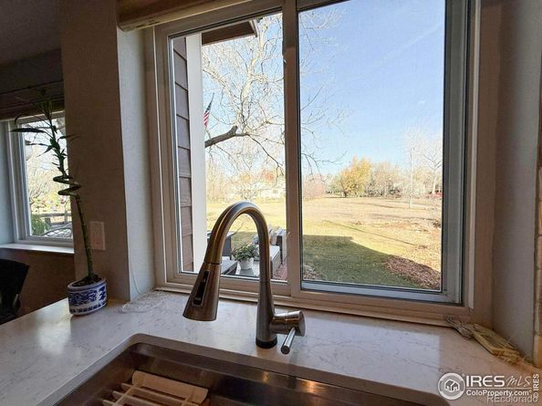 8009 James Court, Niwot CO 80503