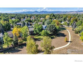 8009 James Court, Niwot CO 80503