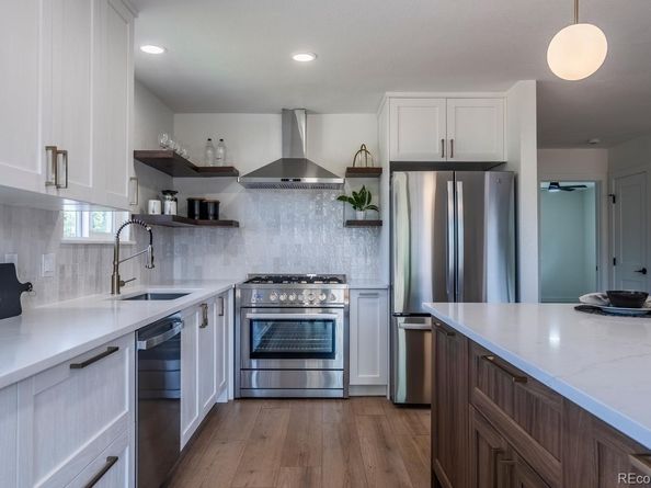 7019 W Portland Avenue, Littleton CO 80128