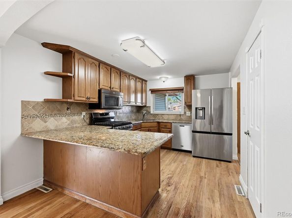 1042 S Holland Court, Lakewood CO 80226