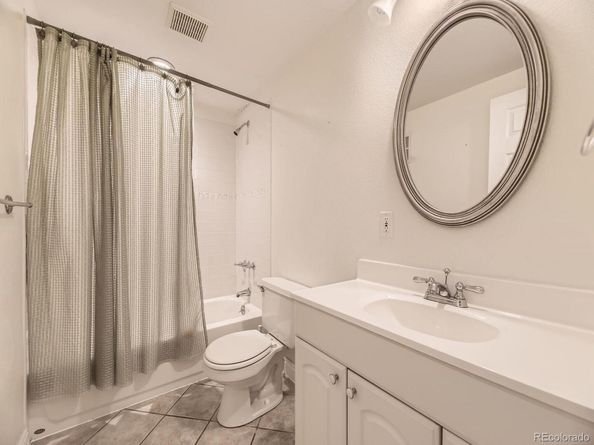 7826 S Niagara Way, Centennial CO 80112