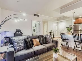 1975 N Grant Street 221, Denver CO 80203