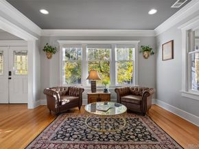 800 Steele Street, Denver CO 80206