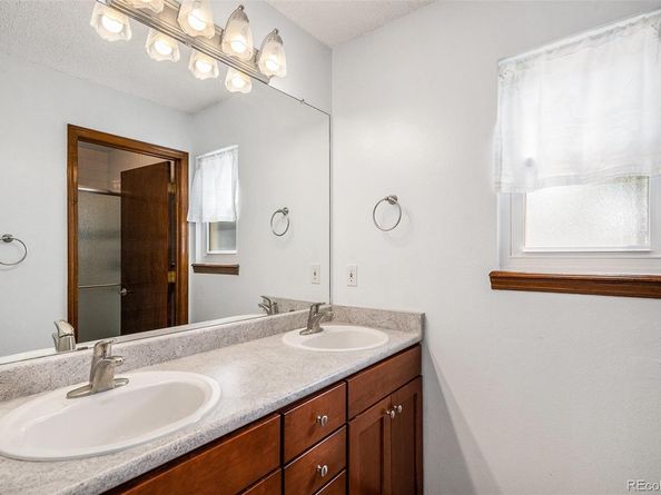 760 S Dearborn Court, Aurora CO 80012