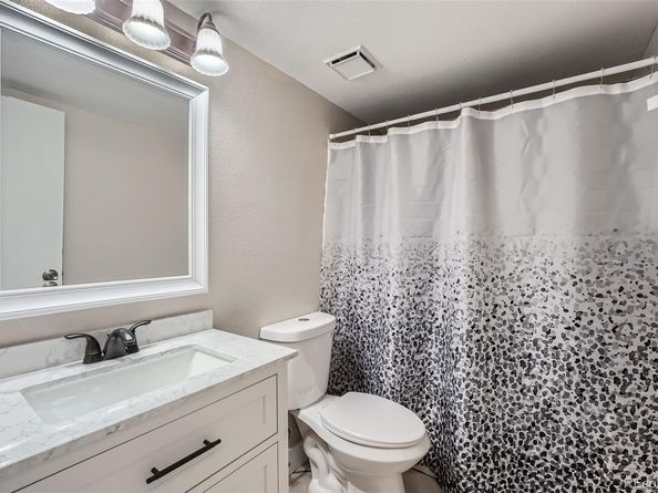 931 S Zeno Way 107, Aurora CO 80017