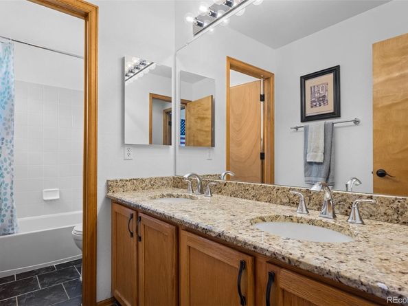 22463 E Weaver Drive, Aurora CO 80016