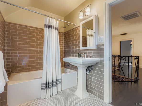 1795 N Monaco Parkway, Denver CO 80220