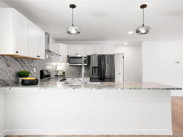 558 S Field Court, Lakewood CO 80226