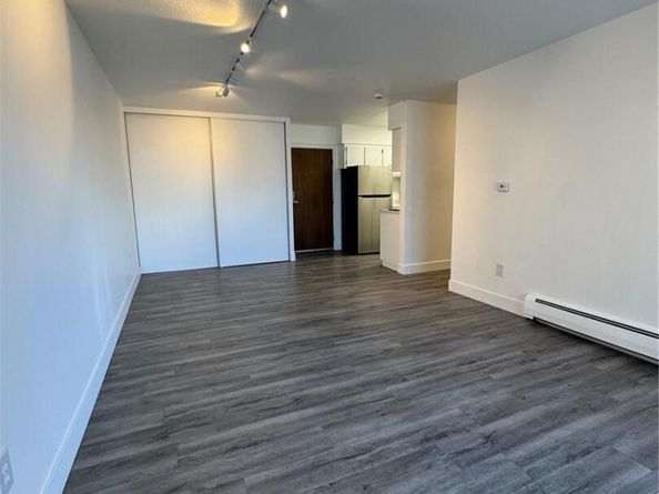 4110 Hale Parkway 2H, Denver CO 80220