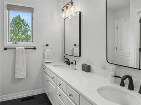 7499 S Genoa Circle, Centennial CO 80016