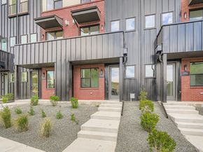 2118 Applewood Drive, Lakewood CO 80215