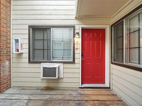 Undisclosed Address #2692638, Aurora CO 80011