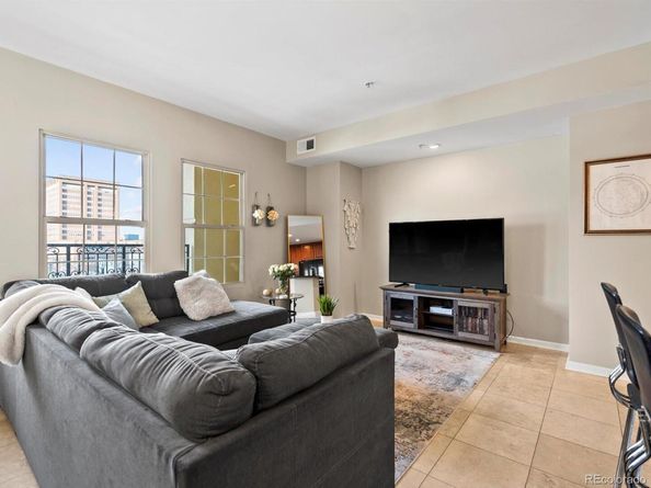 975 N Lincoln Street 4F, Denver CO 80203