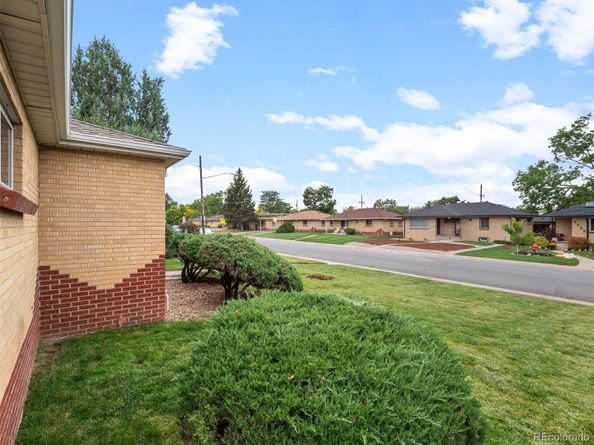 3550 Holly Street, Denver CO 80207