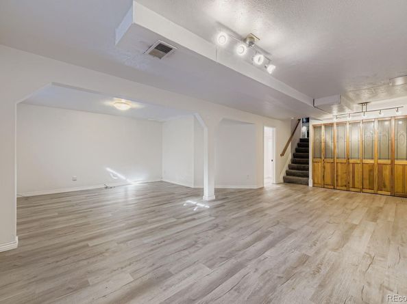 2125 S Yarrow Street, Lakewood CO 80227