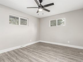 472 Jamaica Street, Aurora CO 80010