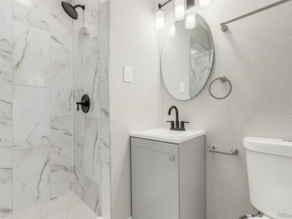 472 Jamaica Street, Aurora CO 80010