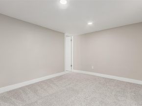 472 Jamaica Street, Aurora CO 80010