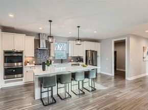 11885 W Katherine Avenue, Lakewood CO 80401