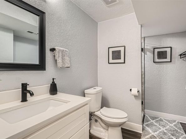 11885 W Katherine Avenue, Lakewood CO 80401