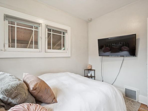 1870 S Ogden Street, Denver CO 80210