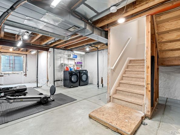 3748 Oakwood Drive, Longmont CO 80503